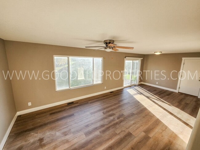 Photo - Fully remodeled 3 bedroom home in Waukee w...