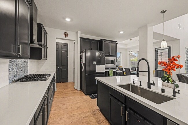 Building Photo - 2107 Brooke Avery Dr