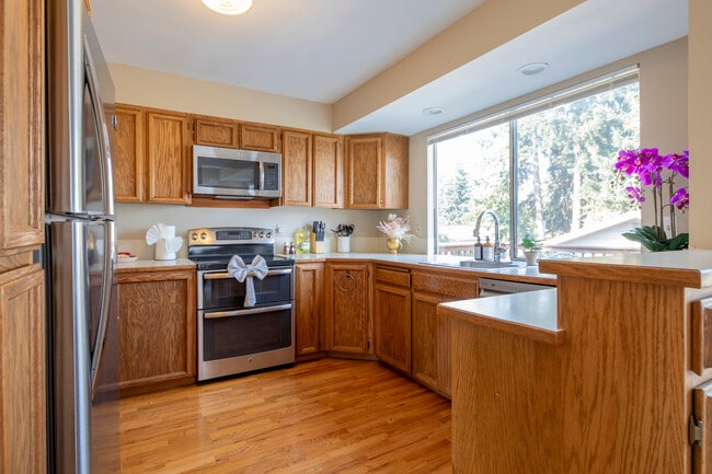 Photo - 16654 SE 26th Pl