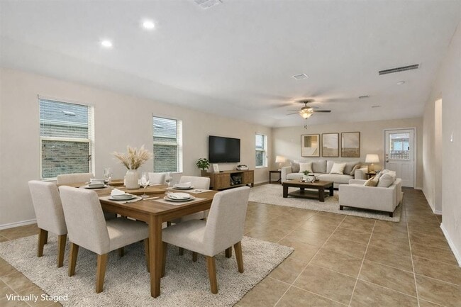 Photo - 837 Hillrose Dr