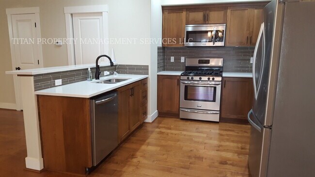 Charming 3-Bed Oasis with 2.5 Baths in Wilsonville - Perfectly Spacious at 1,530 Sq Ft!