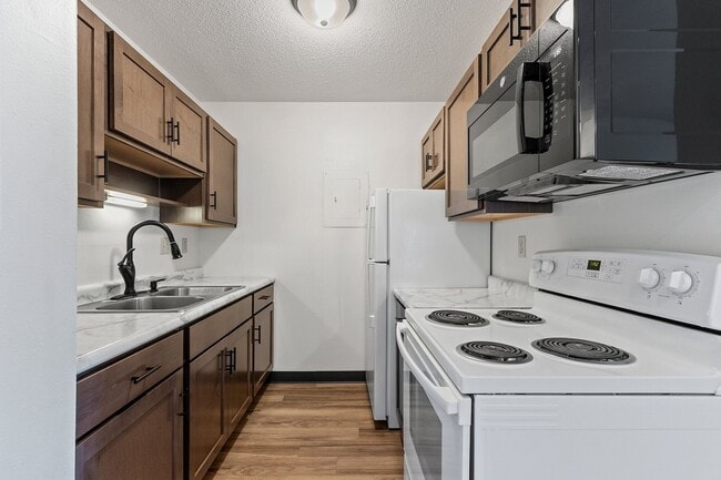Cedar Grove Apartments