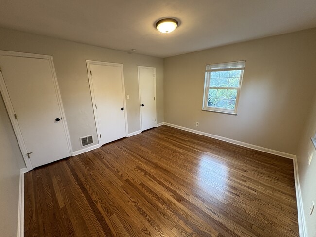 Photo - 54 Woodlawn Ave