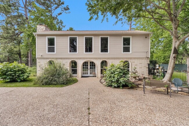 Photo - 628 Bullfrog Ln