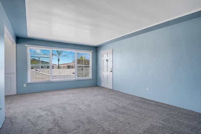 Photo - 5050-70 Marlborough Dr  %% Unidad 5068