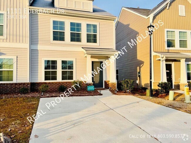 Building Photo - Welcome to your new home in the charming J...