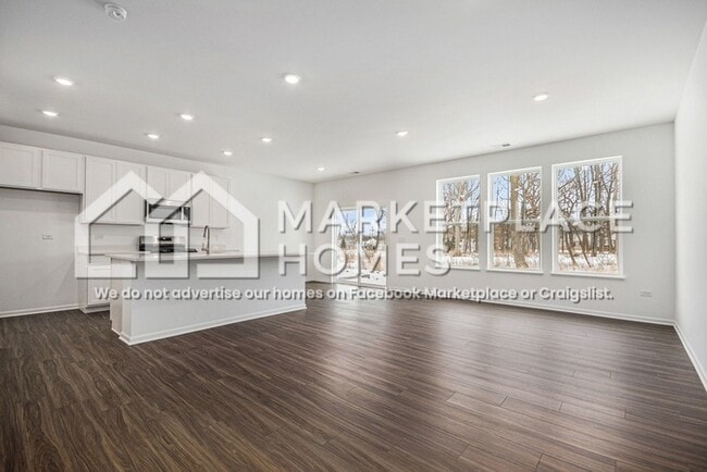 Photo - 273 Red Oak Cir