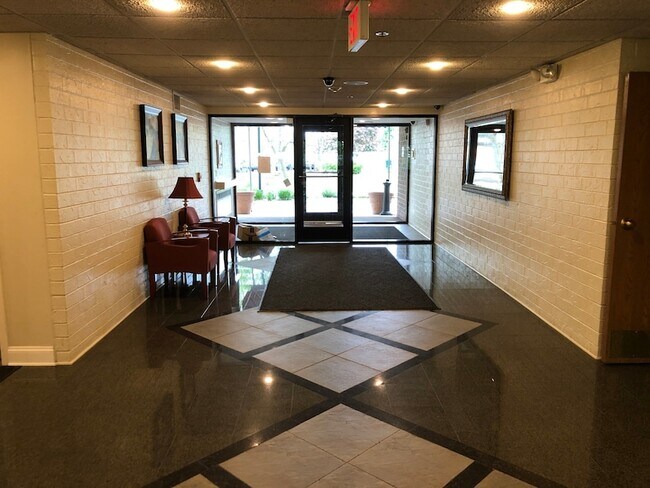 Photo - 1800 Huntington Blvd Unit 206