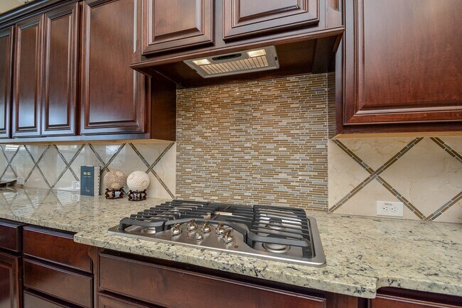 Photo - 6302 Kennedy Hills Ct