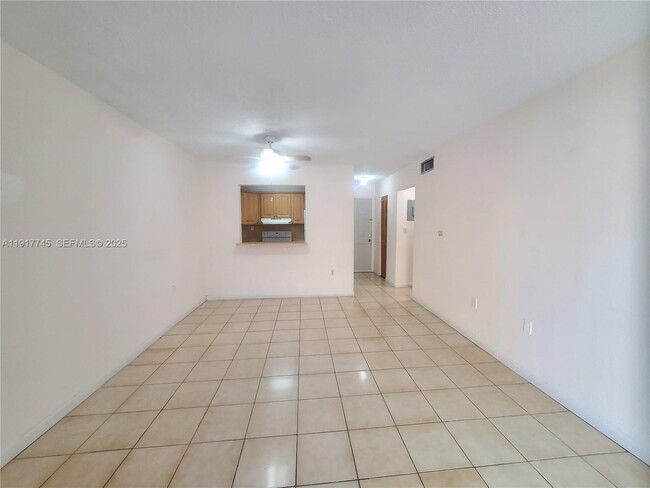 Photo - 1008 NW 45th Ave Unit 3