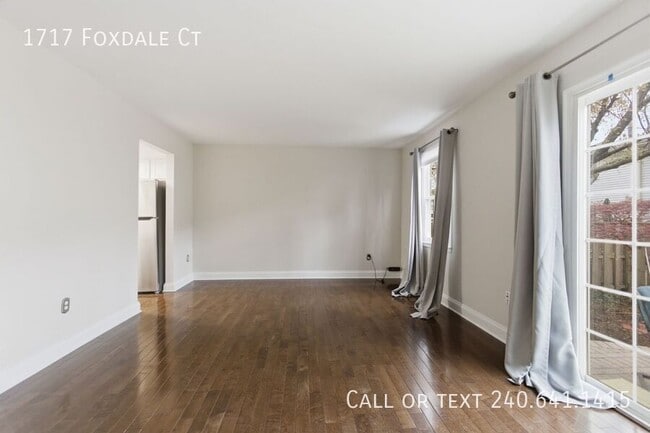 Photo - 1717 Foxdale Ct