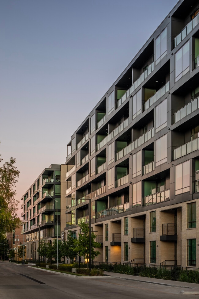 Photo - The Crescent