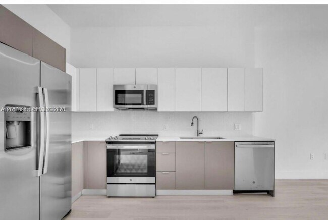 501 W Dixie Hwy Unit C101