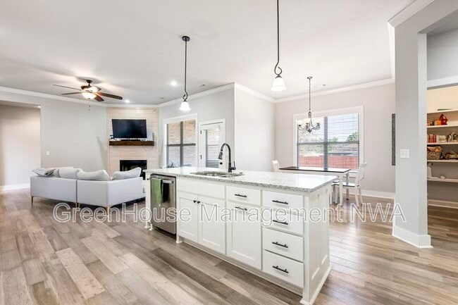 Photo - 1901 Woodhause Cir