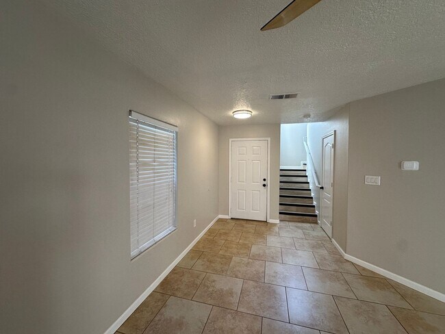 Photo - 3 bedroom 2.5 Bath Home in gated NE heights