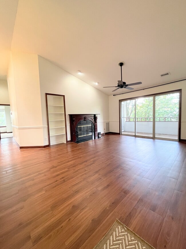 Building Photo - 13701 Modrad Way Unit 34 Rental