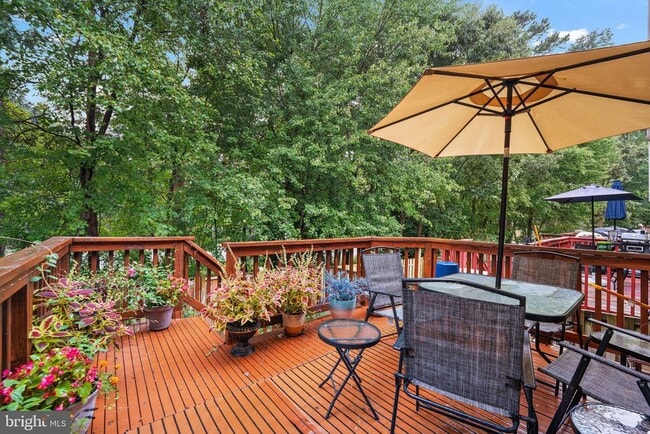 Photo - 7840 Foxfarm Ln