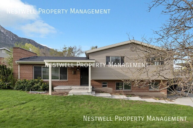 Building Photo - 3610 E Hermes Dr