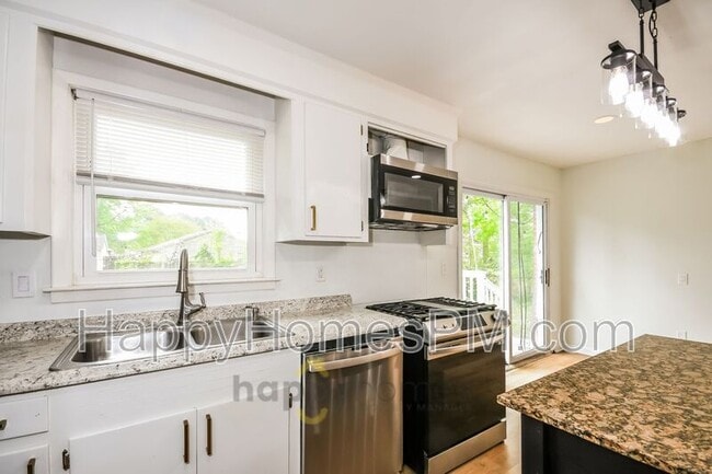 Photo - 2373 Otranto Rd