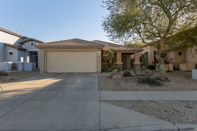 Building Photo - Charming Home in Laveen