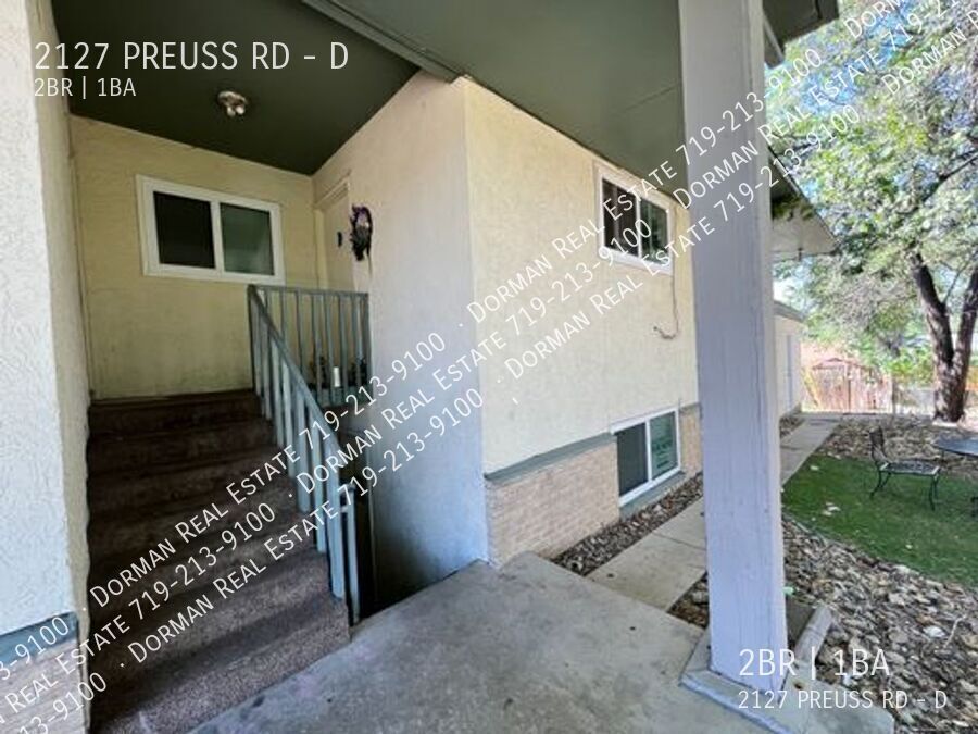 Photo - 2127 Preuss Rd Unidad D