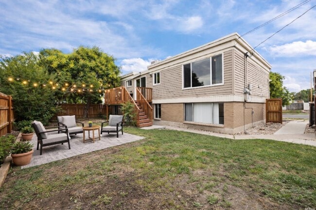 Photo - 1730 W Baroness Pl Unidad A (Downstairs)