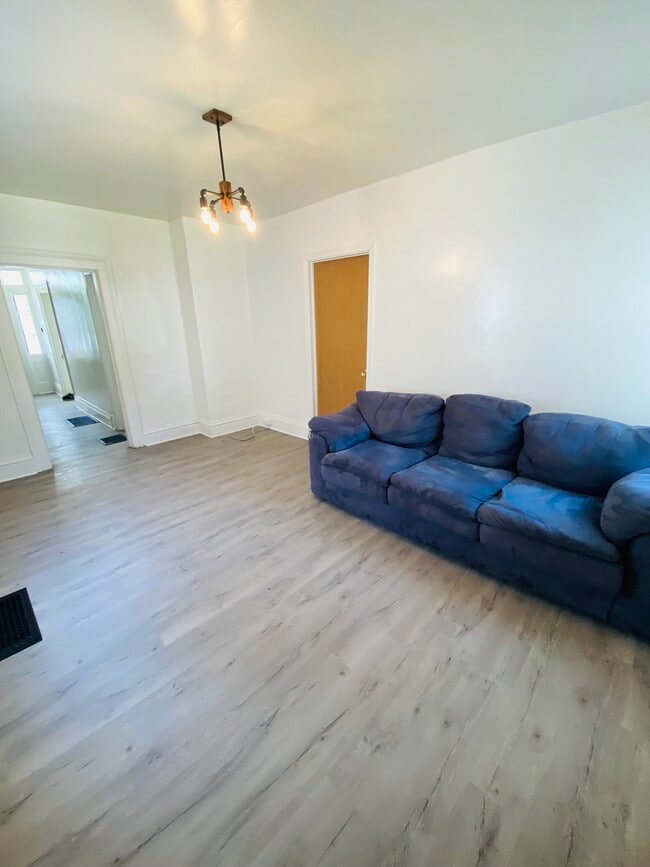 Photo - 220 E Davenport St