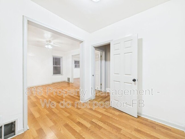 Photo - 2710 Park Ave Unit