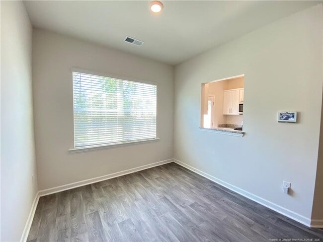 Photo - 112 Starlight St