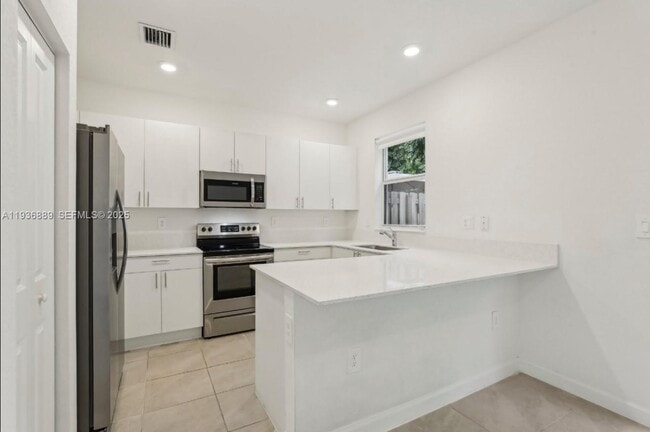 Photo - 2645 SE 17th St