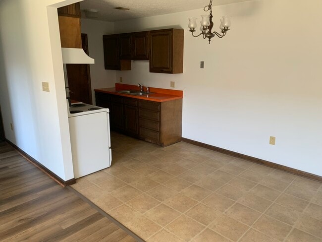 Photo - Maple Garden Apartments