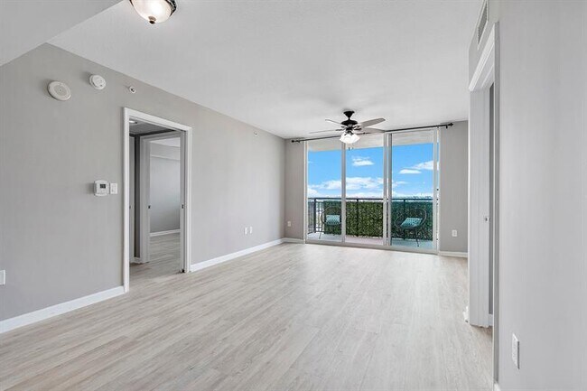 Photo - 610 W Las Olas Blvd Unit 1014N