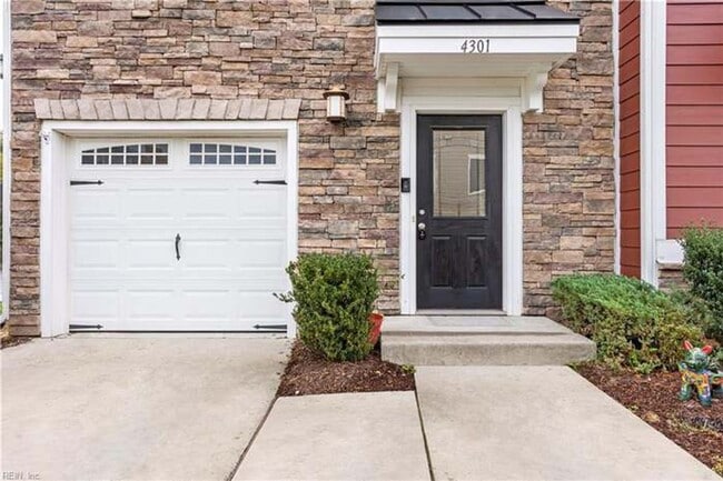 Building Photo - 4301 Saltmarsh Ln
