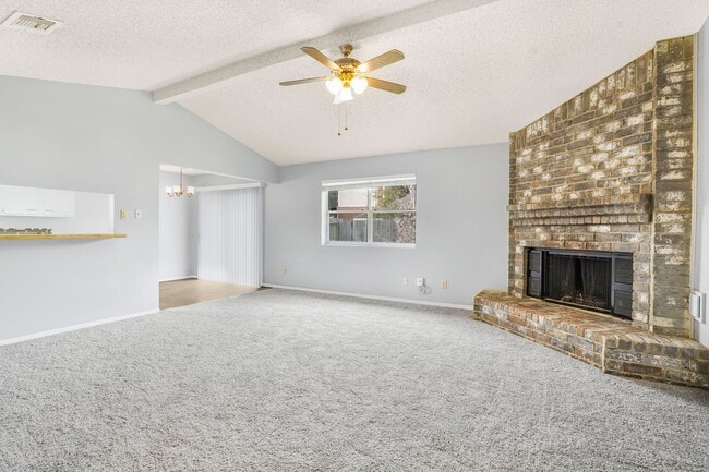 Photo - 15707 Baytree Dr
