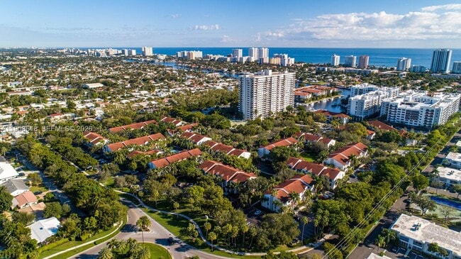 Photo - 3101 Port Royale Blvd Unit 425