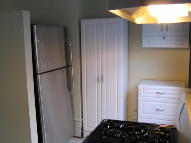 Photo - 20 N Carey St Unidad 3