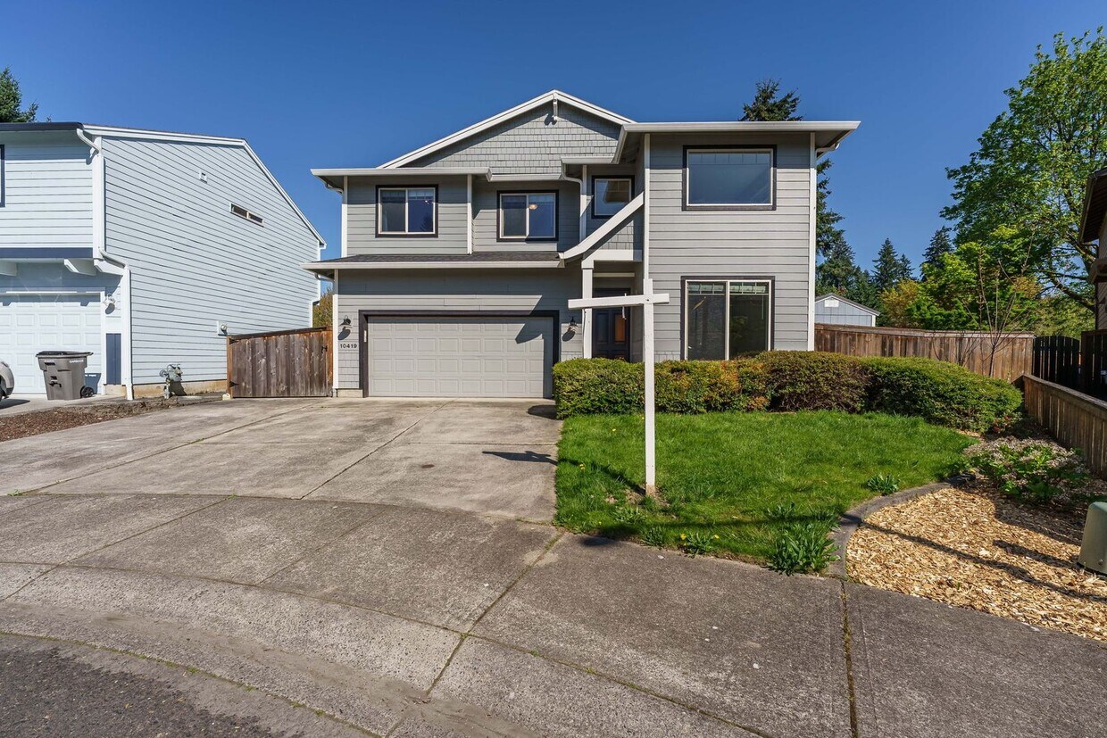 Cul-de-Sac Living at Its Best – Updated 3B... - Cul-de-Sac Living at Its Best – Updated 3B...