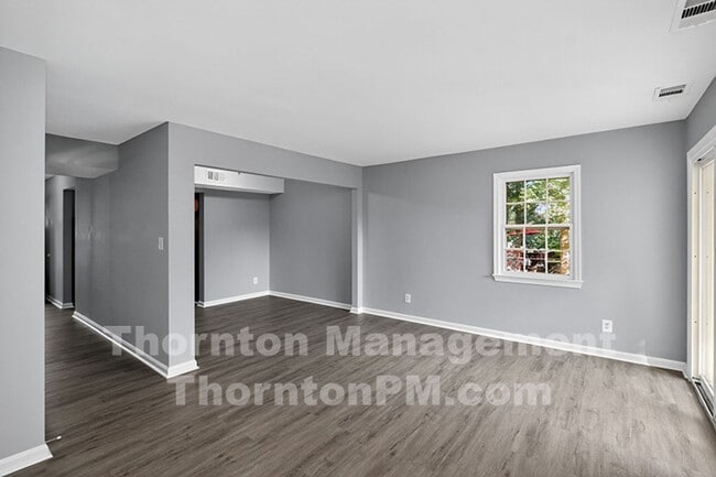 Photo - Newly Remodeled 3 Bedroom Townhouse