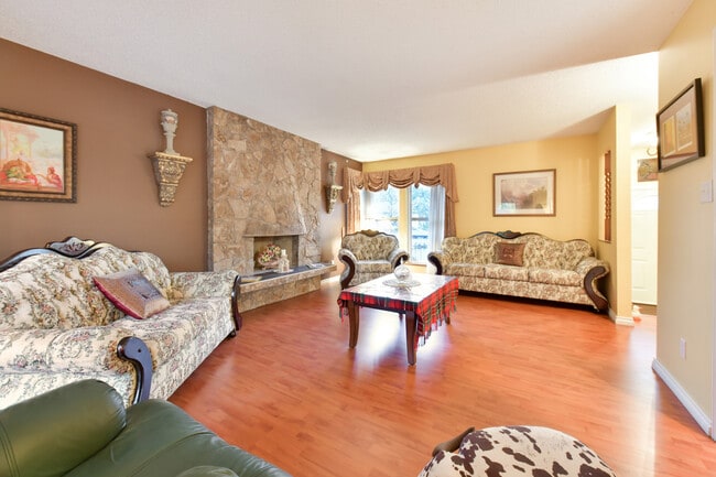 Photo - Charming Family Home for Rent — Quiet Cul-de-Sac in Fleetwood / Surrey Unit Upper House