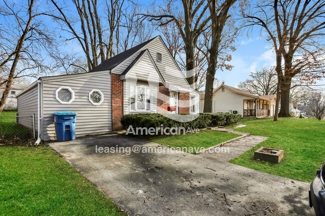 3584 Gordon Ave