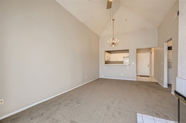 Photo - 1 Bedroom Condo in Gated Community at Lagu...