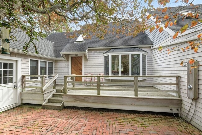 Photo - 540 River Rd