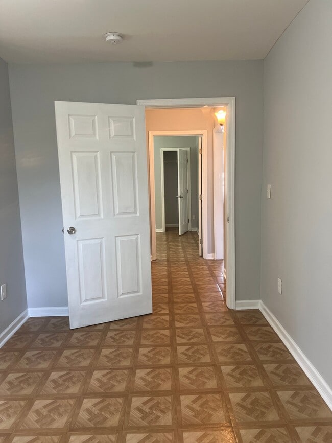 Photo - 305 W Oak St Unit B