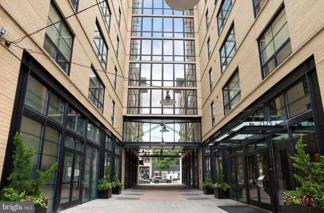 Building Photo - 2125 14th St NW Unit 431 Rental