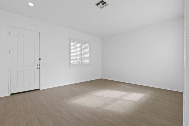 Photo - Available now 5/3 Rancho Cucamonga estate ...