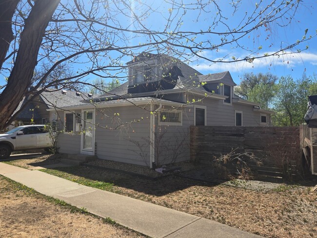 Photo - Spacious and Bright 3B Home in Longmont Available for August. Great Location!