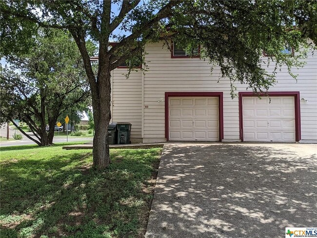 Photo - 300 Craddock Ave Townhome