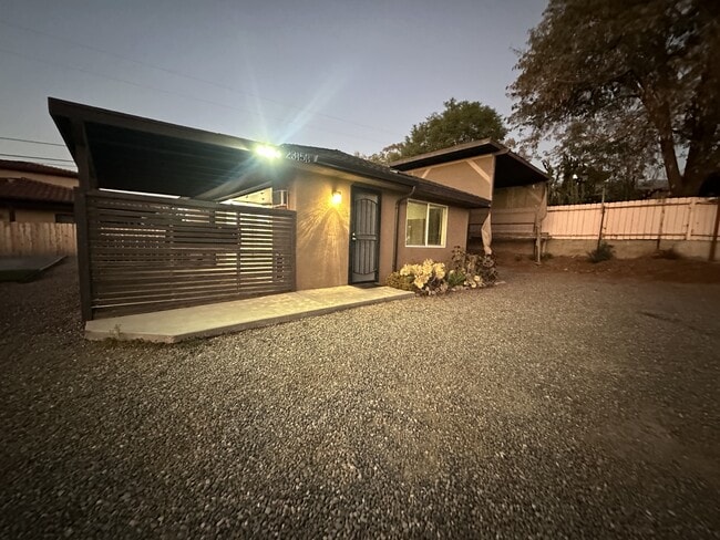 Photo - 2315 Tavern Rd