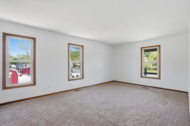 Photo - 780 N Van Dyke Rd Unit Apartment # 1
