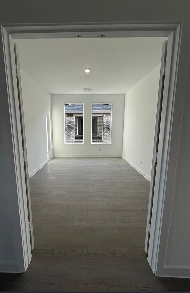 Photo - 7116 Dandelion Rd